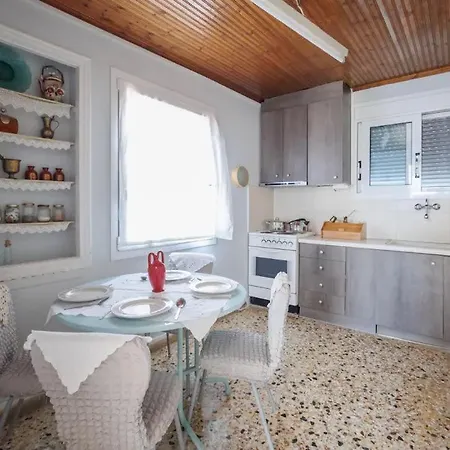בית נופש Valira's Antique House - A Timeless Getaway *
