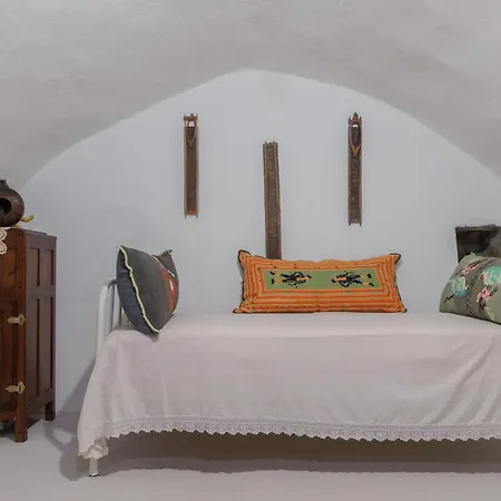 Tatil Evi Valira's Antique House - A Timeless Getaway